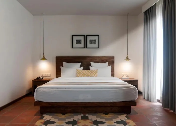 Roadhouse, Thamel, Kathmandu- Contemporary Boutique
