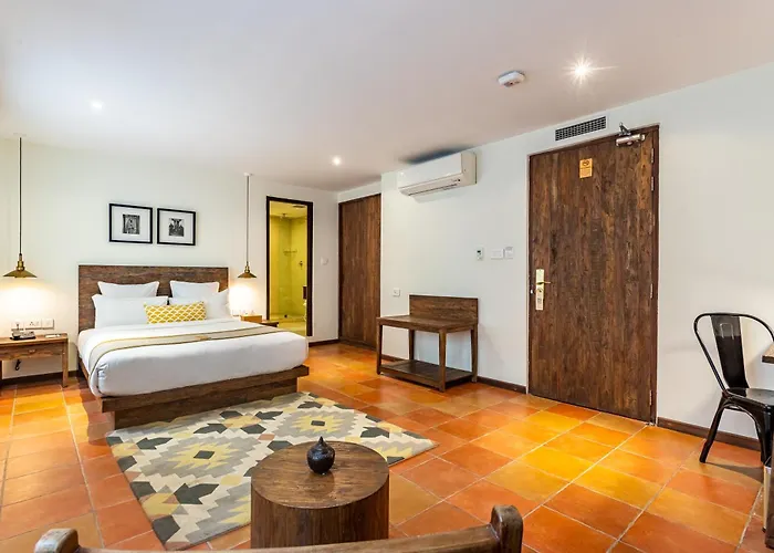 Roadhouse, Thamel, Kathmandu- Contemporary Boutique