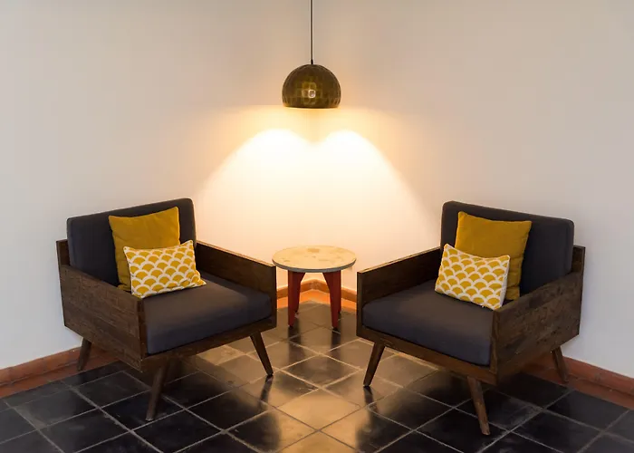 Roadhouse, Thamel, Kathmandu- Contemporary Boutique
