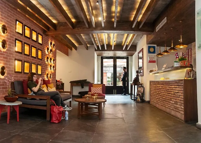 Hotel Roadhouse, Thamel, Kathmandu- Contemporary Boutique Kathmandu